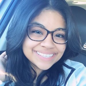 Meet your Posher, Ivette